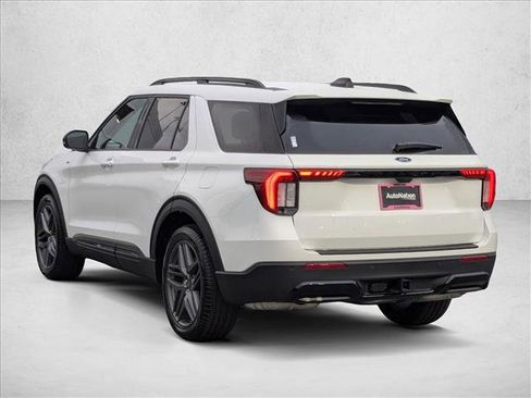 New 2026 Ford Explorer ST-Line w/ ST-Line Street Pack image 9
