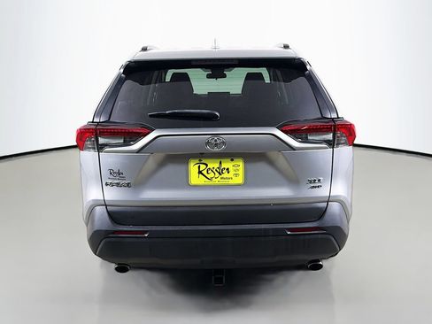 Used 2021 Toyota RAV4 XLE AWD/4WD image 7