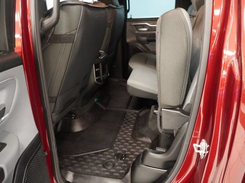 Used 2021 RAM 1500 Big Horn AWD/4WD image 18