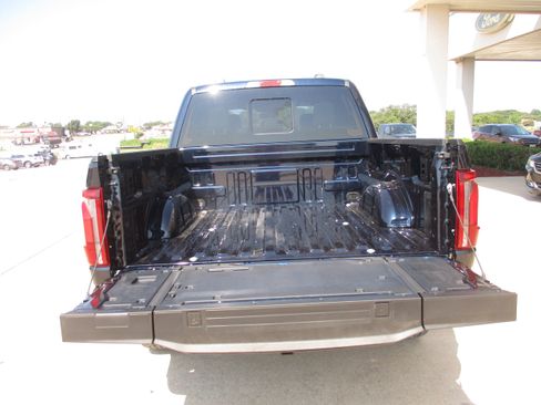 New 2025 Ford F150 Lariat w/ Equipment Group 502A High image 5