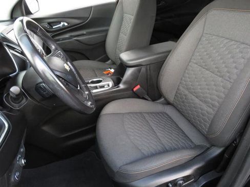 Used 2021 Chevrolet Equinox LT image 14