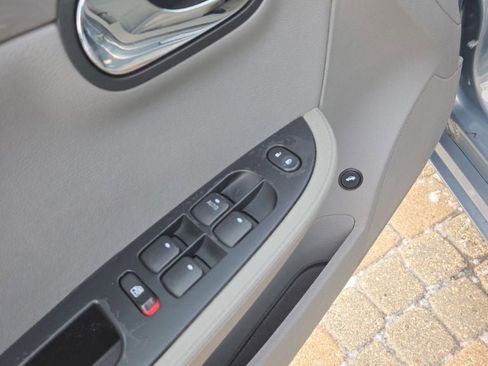 Used 2007 Saturn Aura XE w/ Preferred Pkg image 12