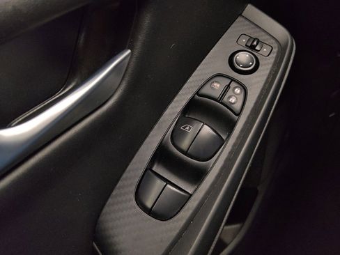 Used 2025 Nissan Sentra SV FWD image 27