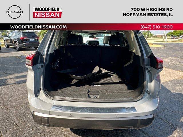 Certified 2025 Nissan Rogue SL w/ SL Premium Package AWD/4WD image 13