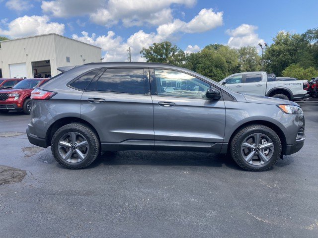 Certified 2024 Ford Edge SEL w/ Sport Appearance Package AWD/4WD image 11