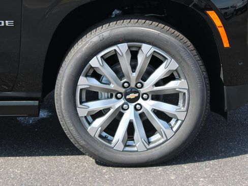 New 2026 Chevrolet Tahoe High Country AWD/4WD image 12