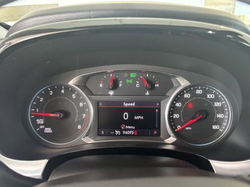 Used 2020 Chevrolet Traverse Premier FWD image 13