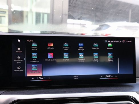 Used 2024 BMW 330i w/ Premium Package image 33