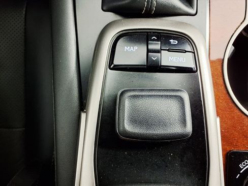 Used 2019 Lexus RX 450hL AWD image 22