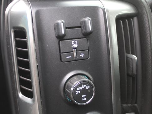 Used 2018 Chevrolet Silverado 1500 LTZ w/ Sport Package AWD/4WD image 36