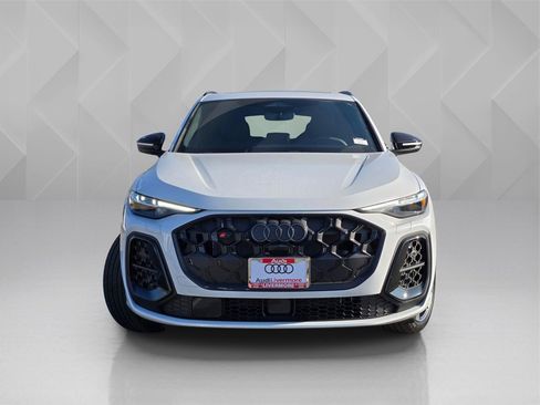 New 2025 Audi SQ5 Premium Plus image 2