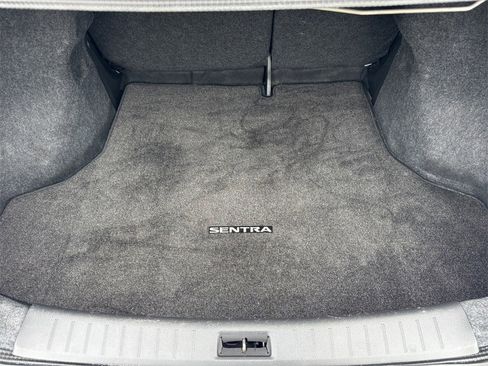 Used 2017 Nissan Sentra S image 21