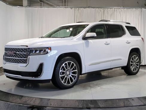 Used 2023 GMC Acadia Denali w/ Denali Ultimate Package image 5