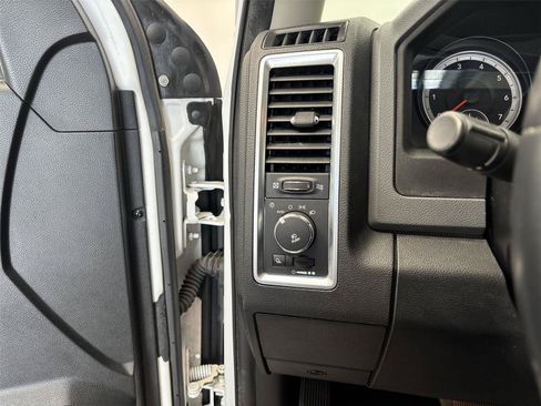 Used 2014 RAM 1500 Lone Star RWD image 19