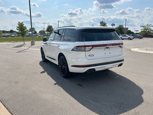 Certified 2023 Lincoln Aviator Reserve w/ Equipment Group 201A AWD/4WD image 8