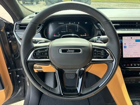 New 2026 Jeep Grand Cherokee Summit AWD/4WD image 15