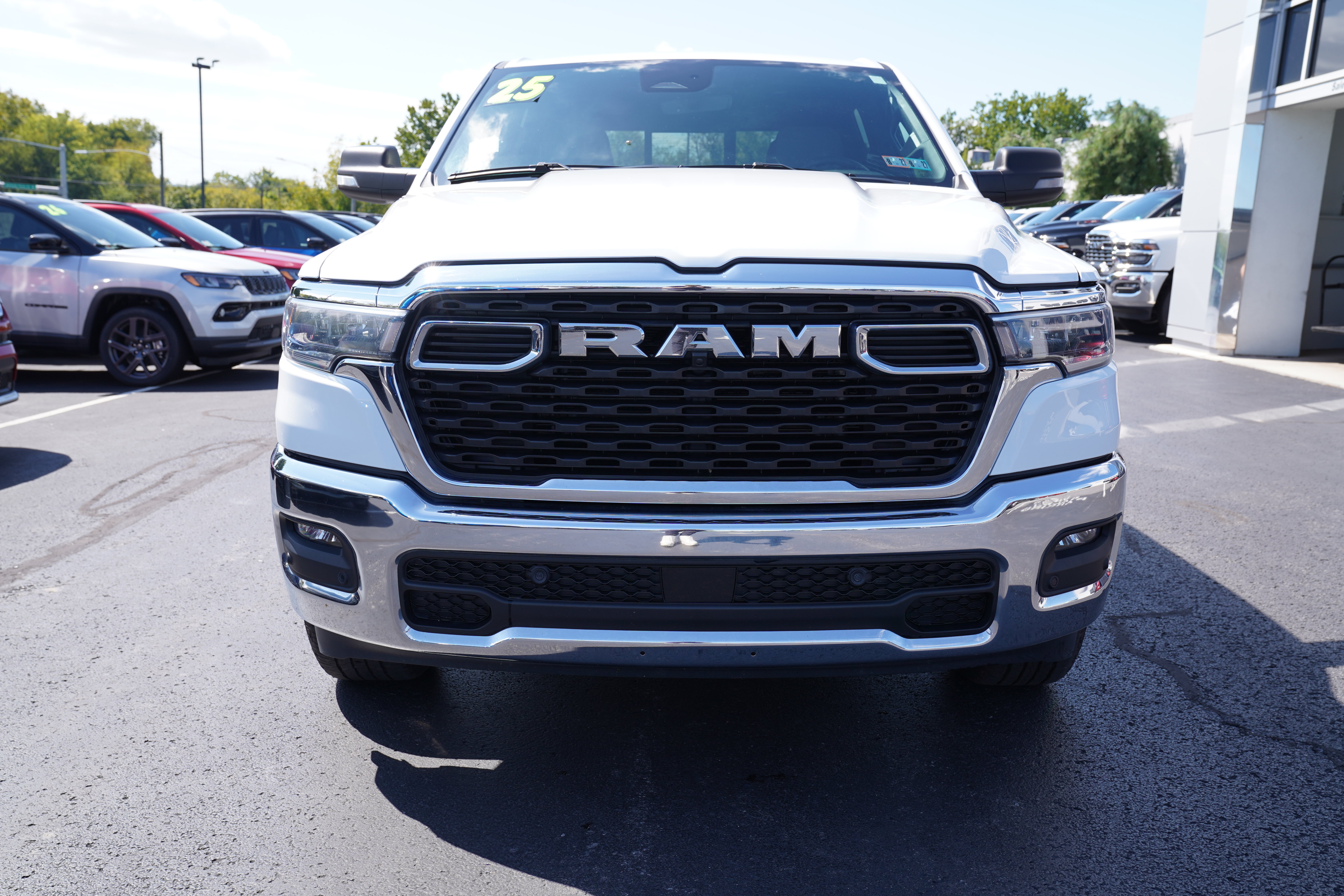 Used 2025 RAM 1500 Big Horn AWD/4WD image 11
