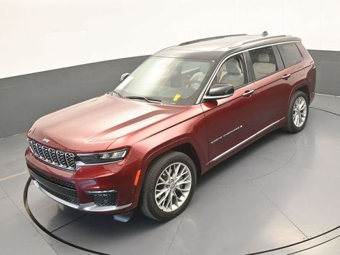 Used 2023 Jeep Grand Cherokee L Summit w/ Luxury Tech Group V image 56