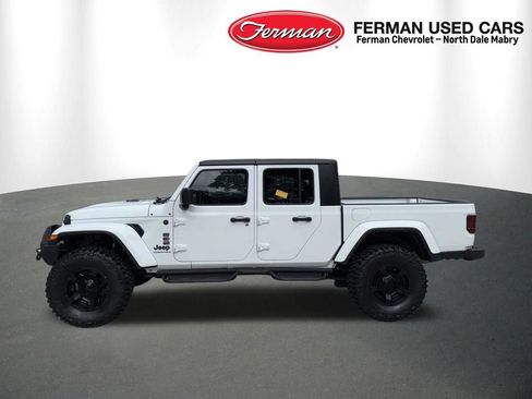 Used 2024 Jeep Gladiator Sport AWD/4WD image 11