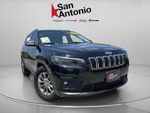 Used 2019 Jeep Cherokee Latitude Plus FWD image 1
