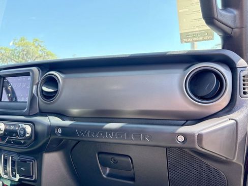 Used 2020 Jeep Wrangler Sport image 20