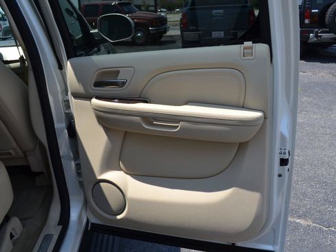 Used 2008 Cadillac Escalade EXT AWD/4WD image 41