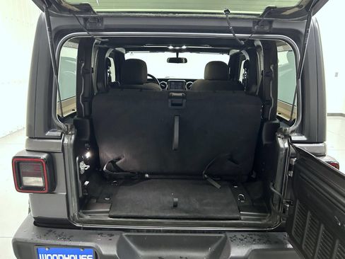 Used 2020 Jeep Wrangler Sport AWD/4WD image 19