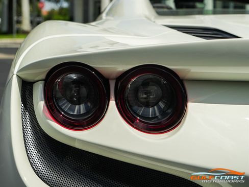 Used 2022 Ferrari F8 Tributo image 58