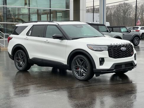 New 2026 Ford Explorer ST w/ Sun And Sound Package image 9