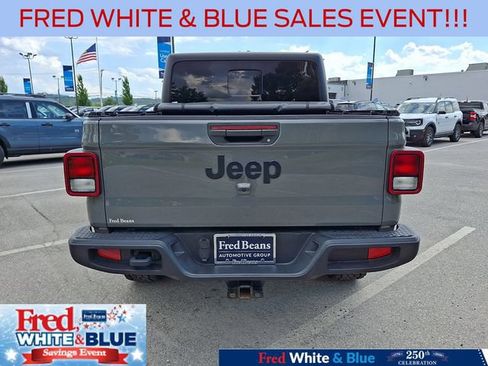 Used 2021 Jeep Gladiator Sport AWD/4WD image 9