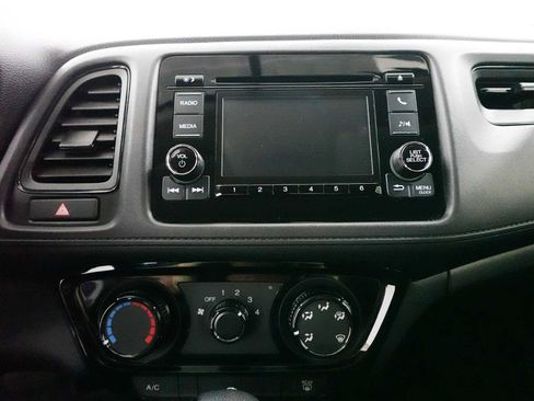 Certified 2020 Honda HR-V LX image 21