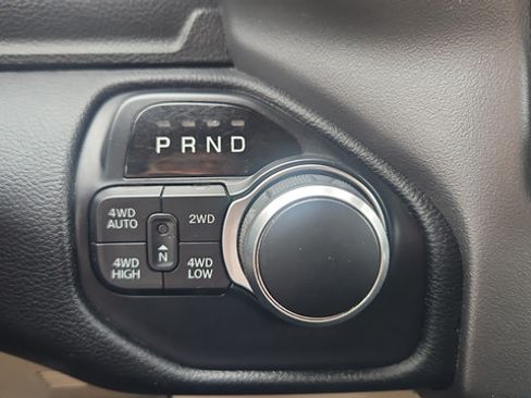 Used 2020 RAM 1500 Big Horn AWD/4WD image 20