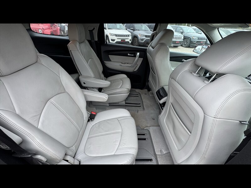 Used 2011 GMC Acadia SLT AWD/4WD image 11