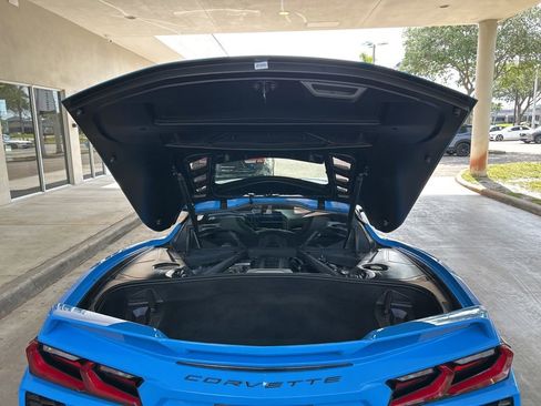 Used 2021 Chevrolet Corvette Stingray Preferred Cpe w/ Z51 Performance Package RWD image 32