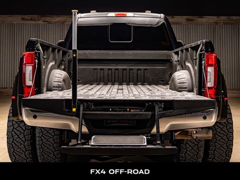 Used 2021 Ford F350 Lariat w/ Lariat Ultimate Package image 8