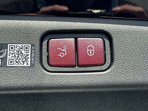 New 2026 Mercedes-Benz E 350 4MATIC Sedan image 21