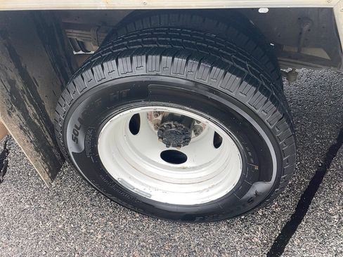 Used 2023 Ford E-350 and Econoline 350 Super Duty w/ Driver's Safety Package RWD image 15