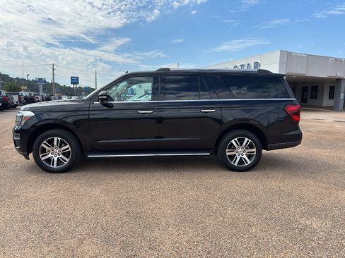 Used 2023 Ford Expedition Max Limited image 2