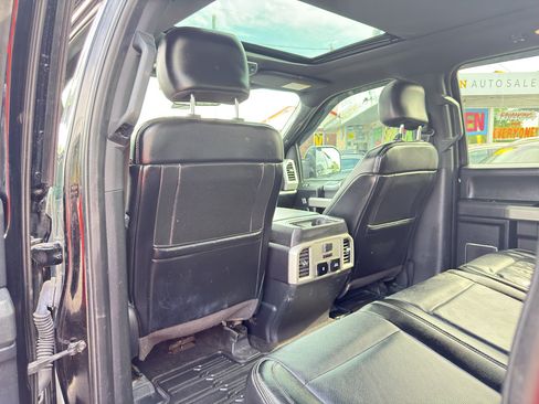 Used 2017 Ford F150 Lariat w/ Equipment Group 502A Luxury AWD/4WD image 15