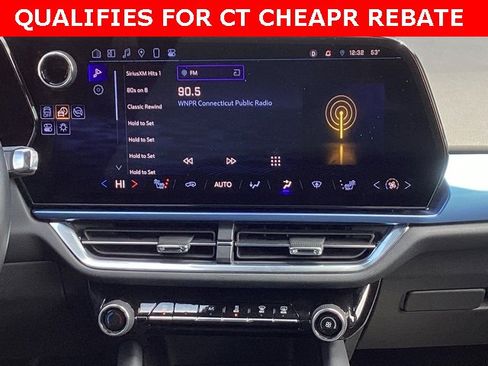 Used 2024 Chevrolet Equinox EV LT image 21