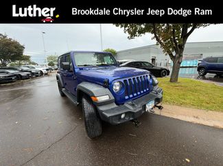 Used 2018 Jeep Wrangler Unlimited Sport AWD/4WD video 1