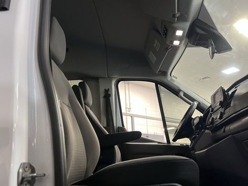 Used 2024 Ford Transit 350 XL image 25