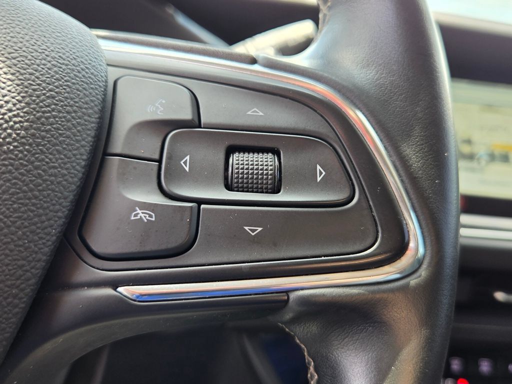 Used 2023 Buick Envision Essence w/ Technology Package I AWD/4WD image 27