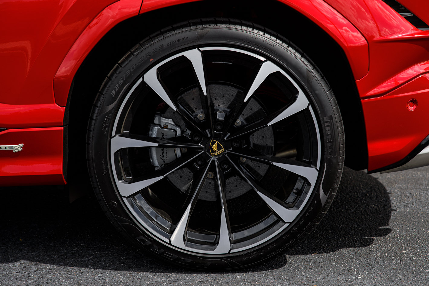 Used 2024 Lamborghini Urus S AWD/4WD image 12