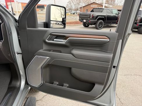 New 2026 GMC Sierra 2500 Denali w/ Denali Reserve Package image 27