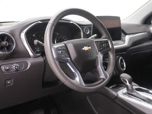Used 2023 Chevrolet Blazer LT w/ Convenience Package FWD image 10