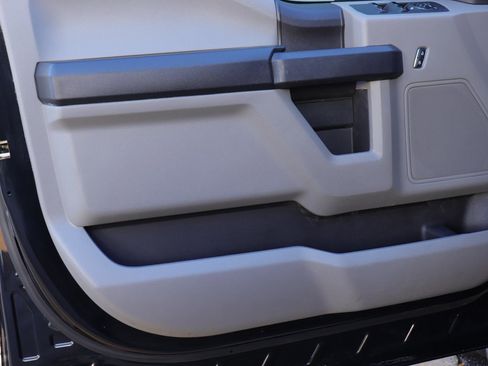 Used 2018 Ford F150 XL w/ Equipment Group 101A Mid image 10