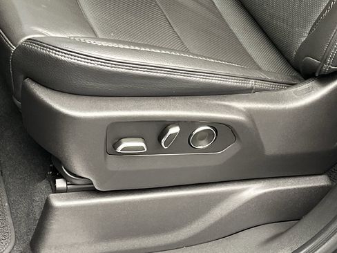 Certified 2025 GMC Sierra 2500 Denali w/ Denali Reserve Package image 12