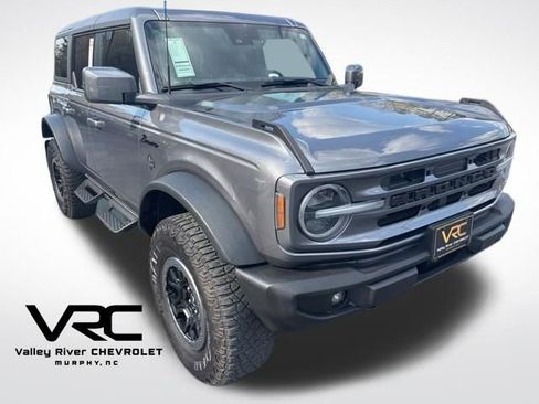 Used 2023 Ford Bronco Outer Banks w/ Sasquatch Package image 1