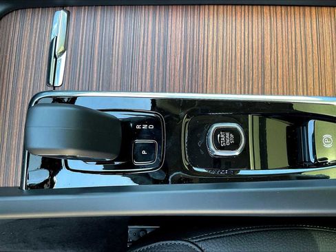 New 2026 Volvo V60 B5 Cross Country Plus w/ Climate Package image 10